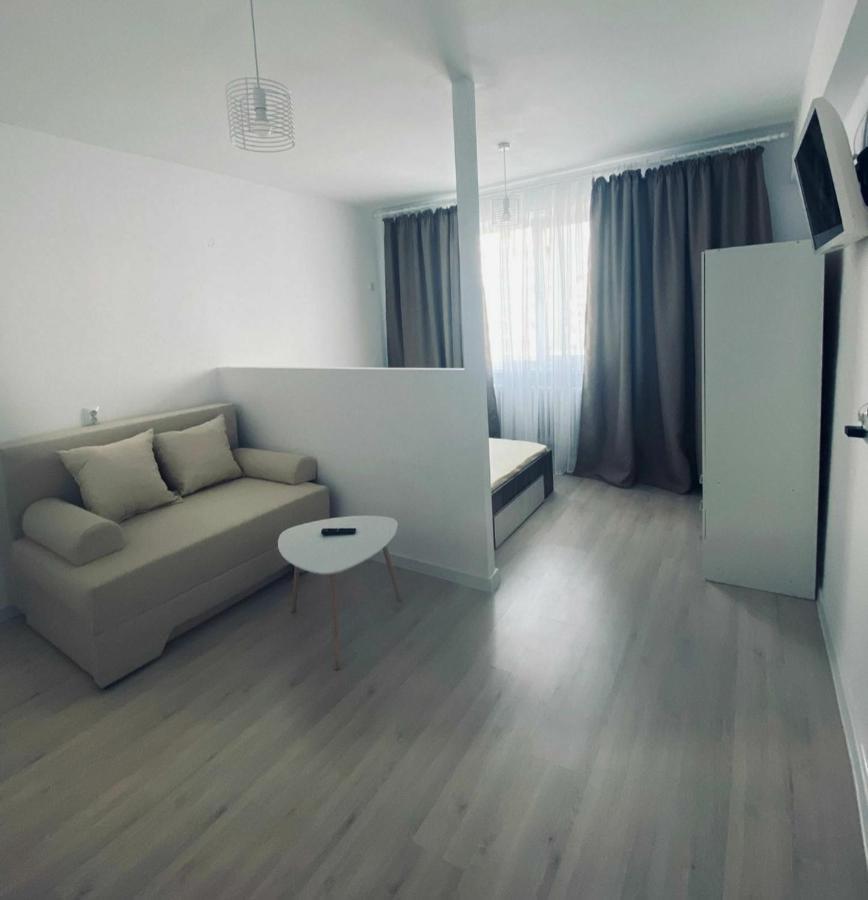 Garsoniera Craiova Centru Apartman Kültér fotó